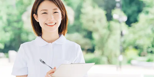 札幌立花病院の看護師採用サイトです。看護師の求人内容や募集要項について掲載しております。退職金制度や家族手当、住宅手当、無料送迎バス（手稲駅便、宮の沢駅便）など福利厚生が充実。ワークライフバランス重視で柔軟なシフト体制です。ブランクのある方や50～60代のベテランの方も幅広く活躍中です。病院見学も可能です。是非、お気軽にお問い合わせください。