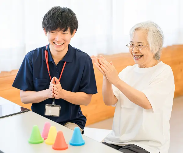 札幌立花病院の看護師採用サイトです。看護師の求人内容や募集要項について掲載しております。退職金制度や家族手当、住宅手当、無料送迎バス（手稲駅便、宮の沢駅便）など福利厚生が充実。ワークライフバランス重視で柔軟なシフト体制です。ブランクのある方や50～60代のベテランの方も幅広く活躍中です。病院見学も可能です。是非、お気軽にお問い合わせください。
